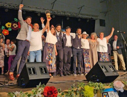 Un festival donde el coro local es reconocido entre las cinco mejores agrupaciones y se homenajea a dos personalidades de Lanjarón: Rosario Bueno Jiménez y Antonio Morillas Jiménez